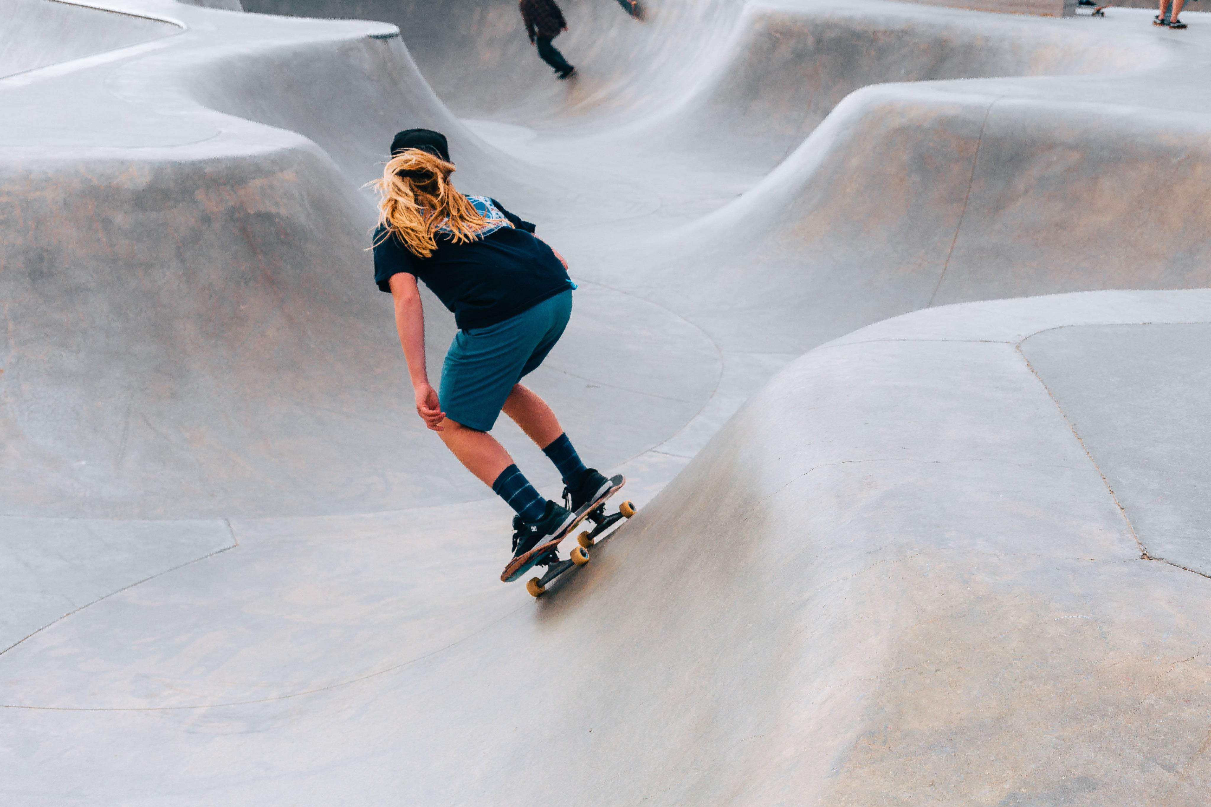files/skateboarder-in-skate-park.jpg